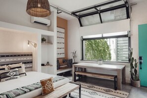 Habitación Premium, 1 cama King size, vista al patio | Ropa de cama de alta calidad y caja de seguridad en la habitación 