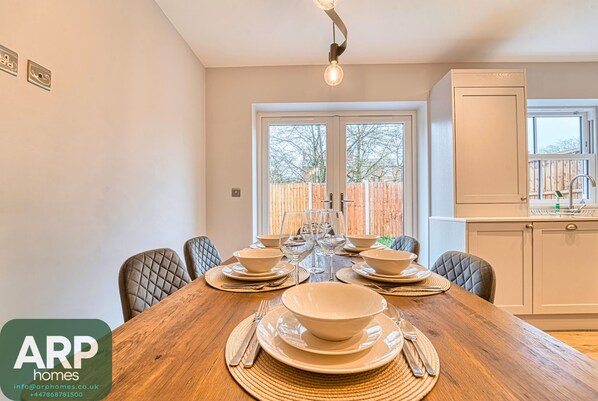 تناول الطعام