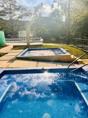 Piscina a l'aire lliure 