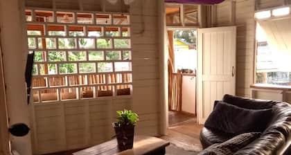 Cozy & Spacious 2 bedroom apartment in the heart of Bocas del Toro