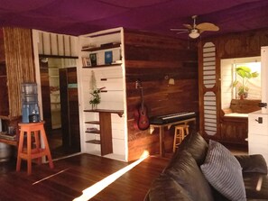 Interior - Cozy & Spacious 2 bedroom apartment in the heart of Bocas del Toro (Bocas del Toro Province)