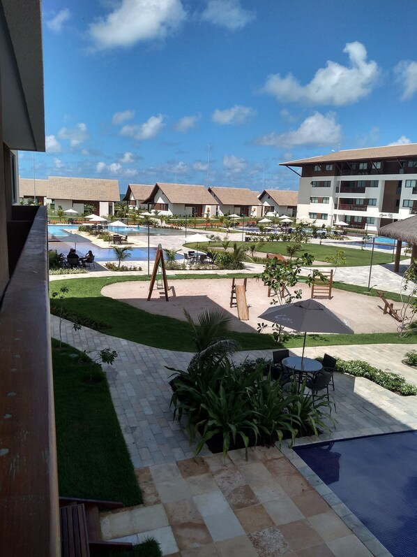 Apartment | Pool | 15 outdoor pools - Cupe Beach Living Porto de Galinhas (Ipojuca)