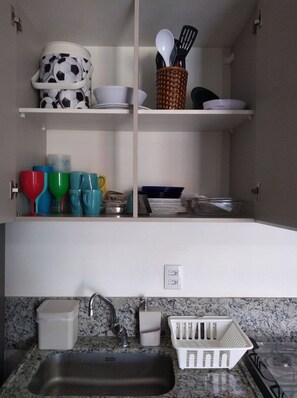 Apartment | Private kitchen - Cupe Beach Living Porto de Galinhas (Ipojuca)
