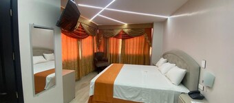 BRITNEY HOTEL MACHALA