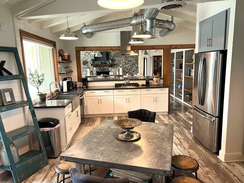 Whispering Hills Ranch 5 minutes from Wine Trail