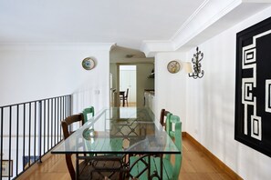 Dining - iFlat | Retro Chic Apartment in Prati (Roma)