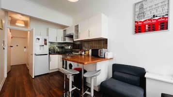 Apartment | Private kitchen | Fridge, microwave, electric kettle
