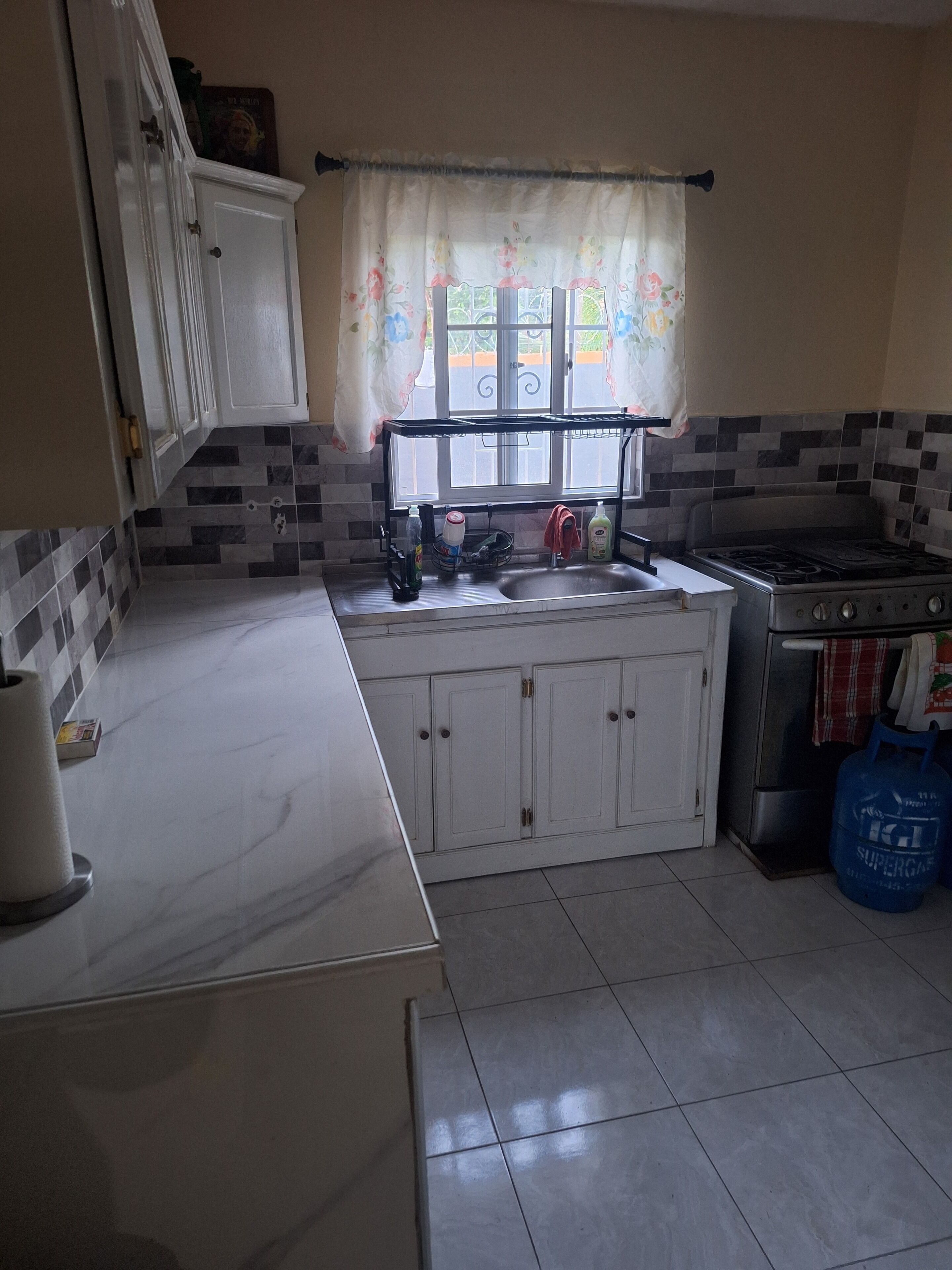 冰箱、微波炉、烤箱、炉灶