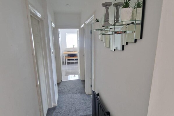 Apartment | Interior - Captivating 2-bed Apartment in Tenby (Tenby)