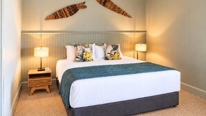 1 Schlafzimmer, Schreibtisch, Bügeleisen/Bügelbrett, Reisekinderbett