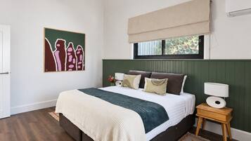 1 bedroom, desk, iron/ironing board, travel cot