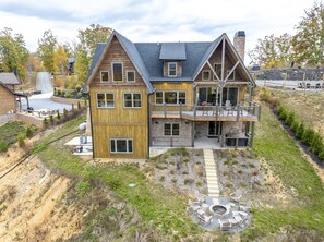 Exterior - NEW 5BD 7BA Great Mtn Vws Indoor Pool Hot Tub (Sevierville)