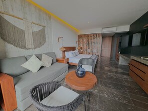 1 bedroom, desk, blackout curtains, iron/ironing board - Luxury Studio-private individual pool (Tulum)