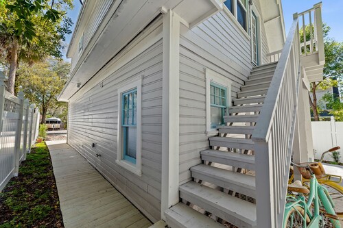 Indulge at “Da Comfy House”