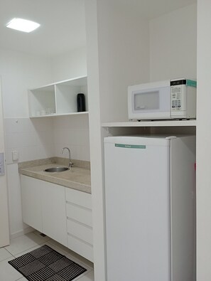 Kühlschrank, Mikrowelle