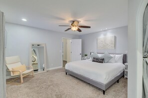 3 habitaciones, tabla de planchar con plancha, cuna de viaje y wifi 