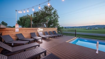 Piscine extérieure (ouverte en saison)