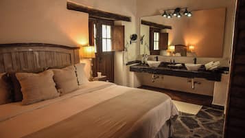 Luxury House | Egyptian cotton sheets, premium bedding, down duvets, pillow-top beds