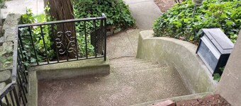 Queens, NYC Garden Oasis, steps to train
