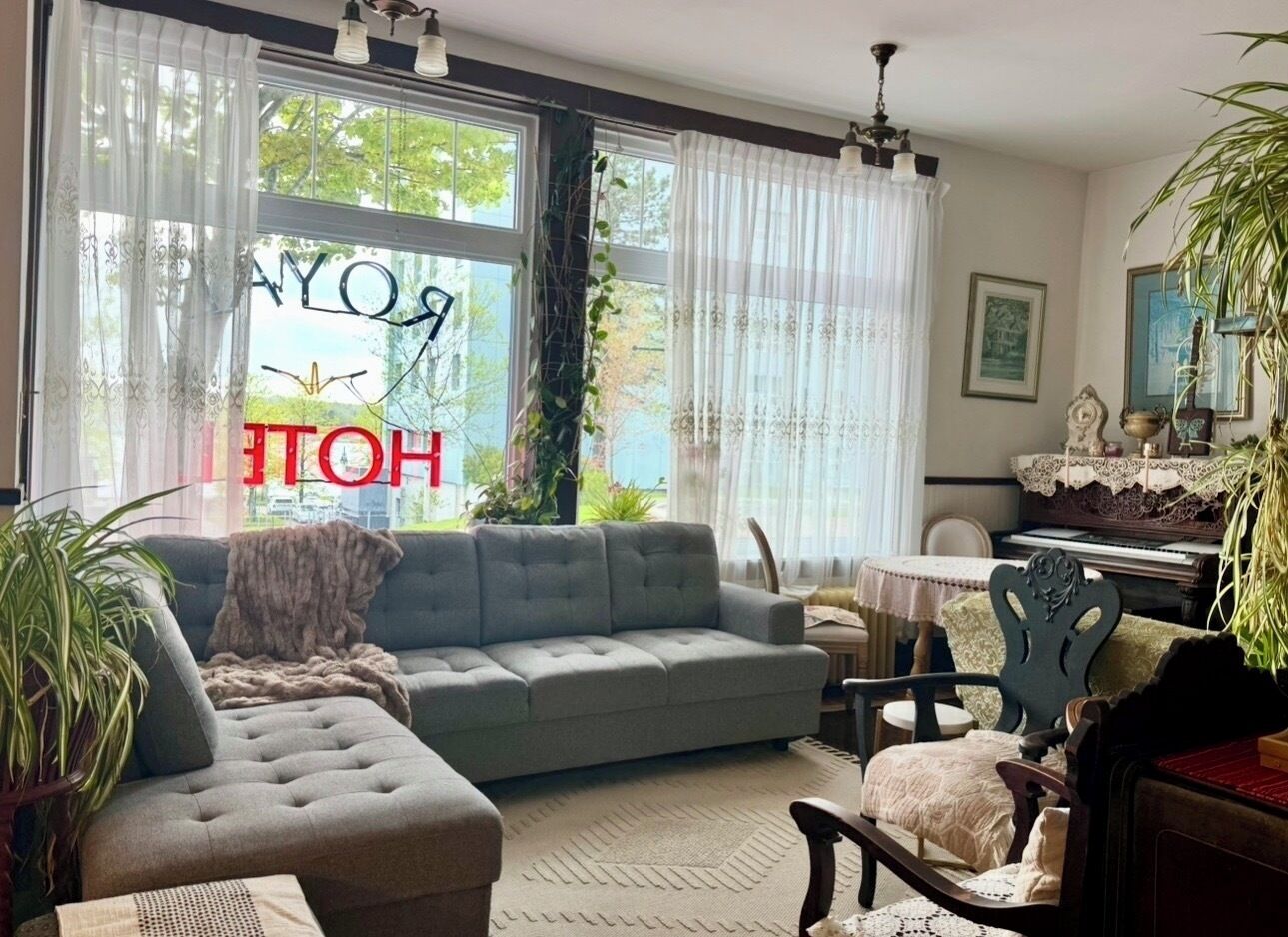 Photo - Royal Hotel Sydney