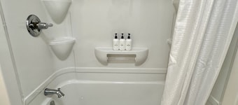 Cheticamp Outback Inn