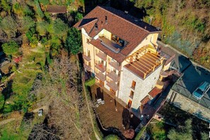 Exterior - GOLDEN VIEW by Design Studio (Bellano)