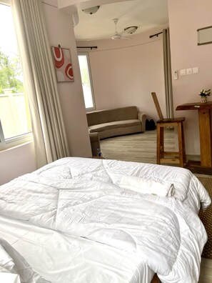 1 habitación, tabla de planchar con plancha, wifi y ropa de cama