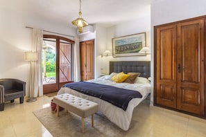 5 habitaciones, tabla de planchar con plancha y wifi gratis 