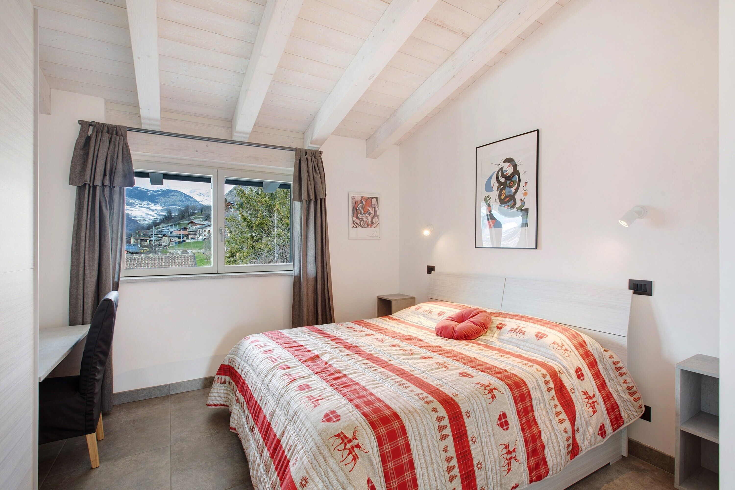 2 chambres, fer et planche à repasser, Wi-Fi gratuit, draps fournis