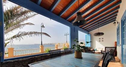 Vacation Villa 'Delicias' with Sea View, Private Terrace and Wi-Fi