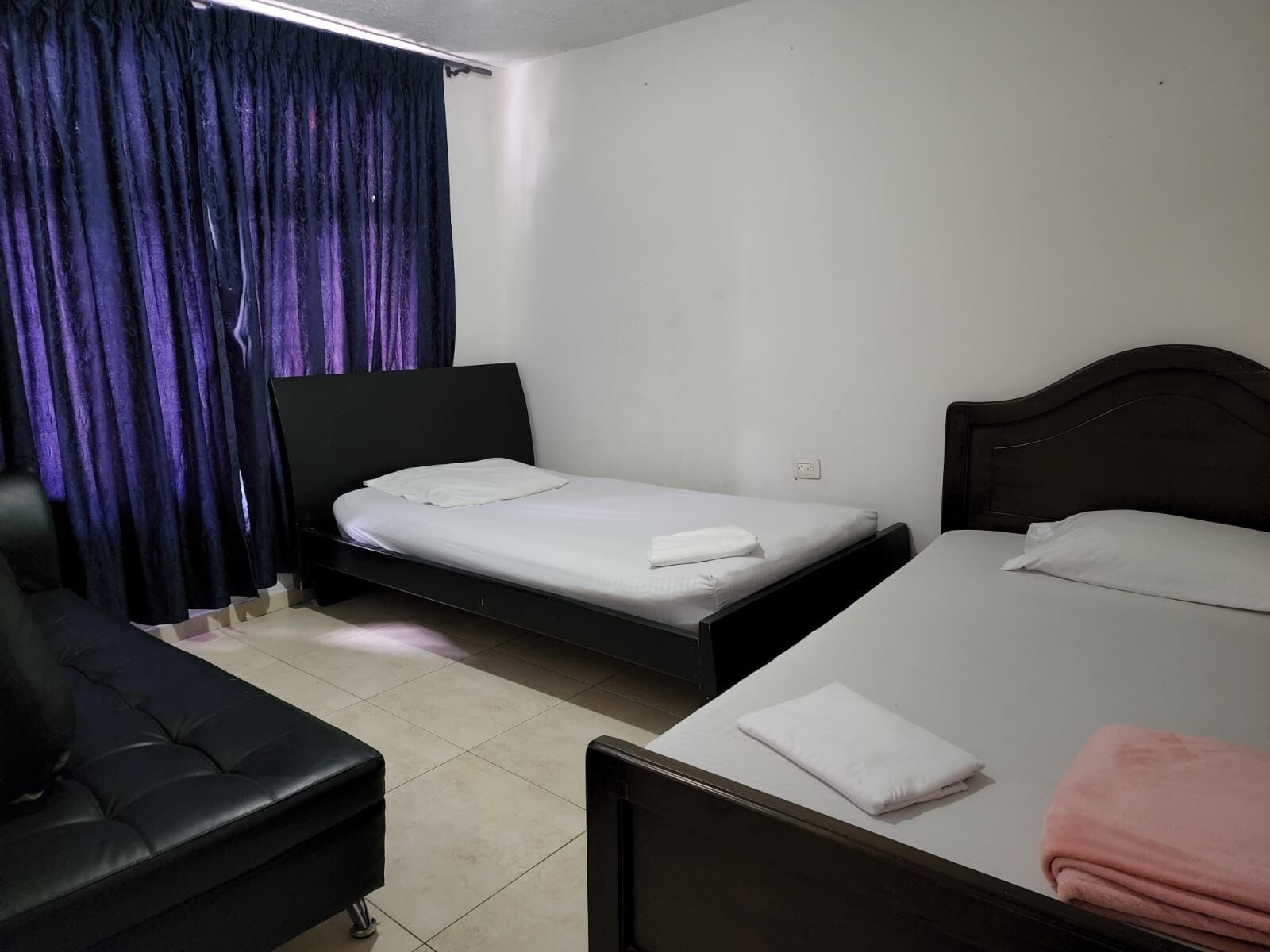 4 bedrooms, WiFi, bed sheets