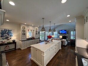 Interior - Kentucky Derby or PGA Rental (Louisville)