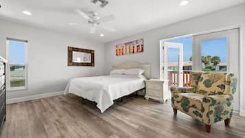 3 bedrooms, desk, iron/ironing board, travel crib