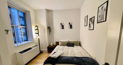 Cozy 2 Bedroom on Wall Street