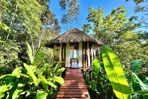 Open Cabin in the Jungle, sea View, Campfire and Breakfast