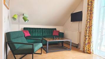 Fernseher, Stereoanlage