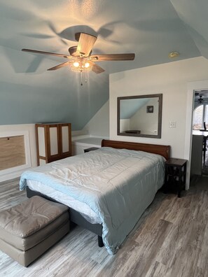 1 bedroom, desk, free WiFi