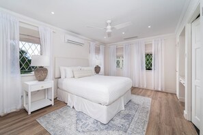 4 Schlafzimmer, Bügeleisen/Bügelbrett, WLAN, Bettwäsche