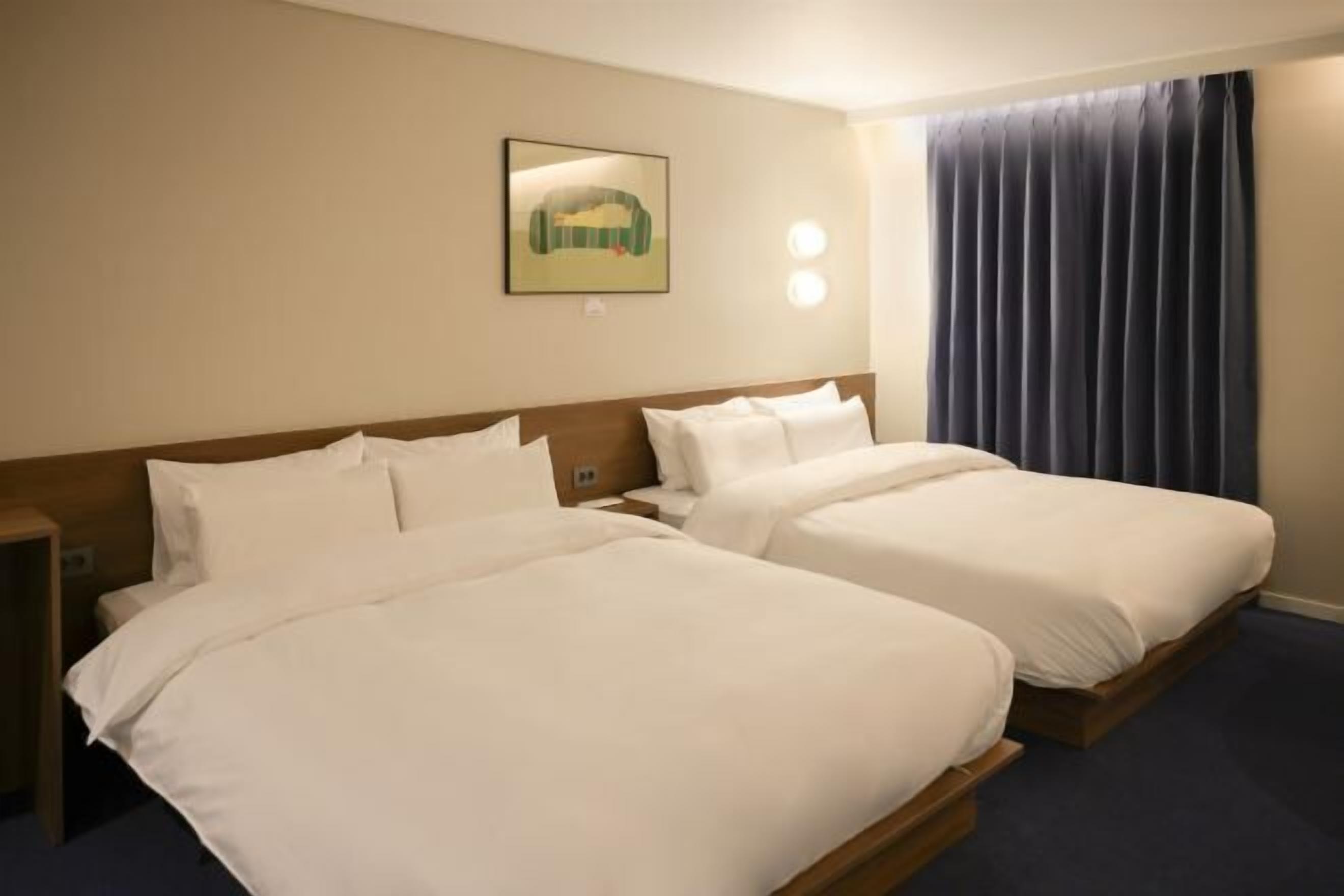 Decoración personalizada, muebles diferentes y wifi gratis 