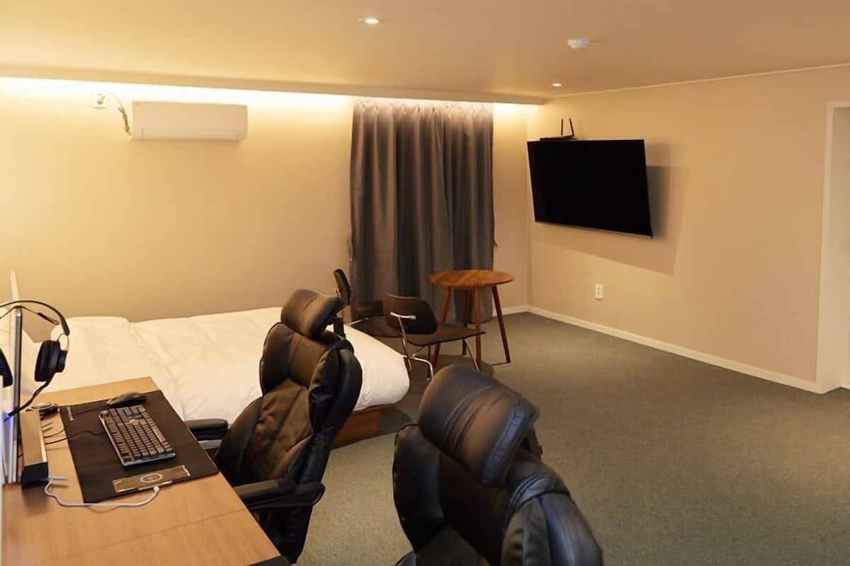 Double Room | 1 bedroom, individually decorated, individually furnished, free WiFi