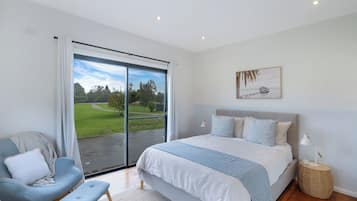 5 bedrooms, WiFi, bed sheets