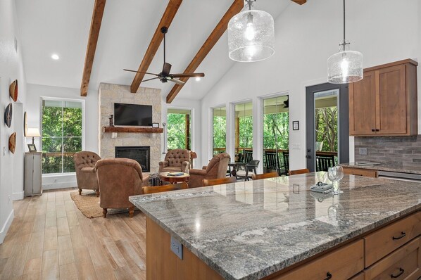 Interior - Stetson House | Brand New | Fantastic Deck (Comfort)