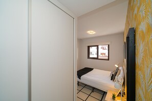 3 habitaciones, tabla de planchar con plancha y wifi gratis