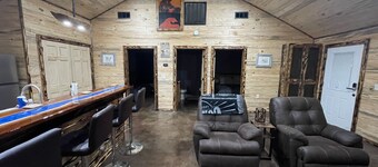 Minutes away from one of the greatest crappie fishing lakes in the world