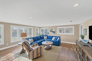 Imagen sin descripción, 5 de 42, botón