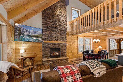 Cozy Rustic Cabin on Sugar Mountain