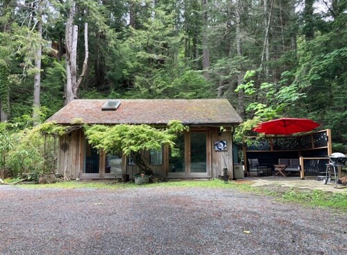The Hobbit on Canopy Ridge Gabriola
