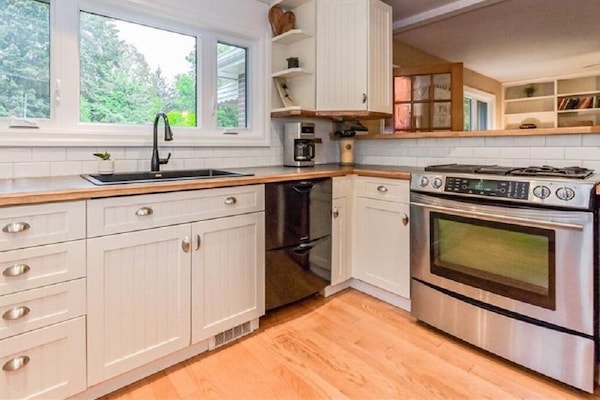 Frigorífic, microones, forn i placa de cuina