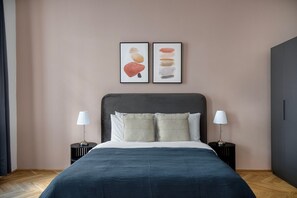 2 bedrooms, iron/ironing board, WiFi, bed sheets