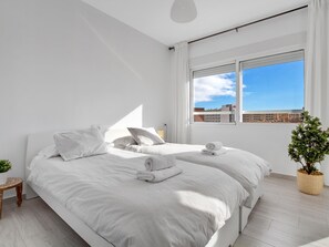 1 chambre, fer et planche Ă repasser, Wi-Fi, draps fournis